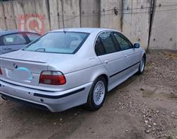 بی ئێم دەبڵیو سیریەس 5